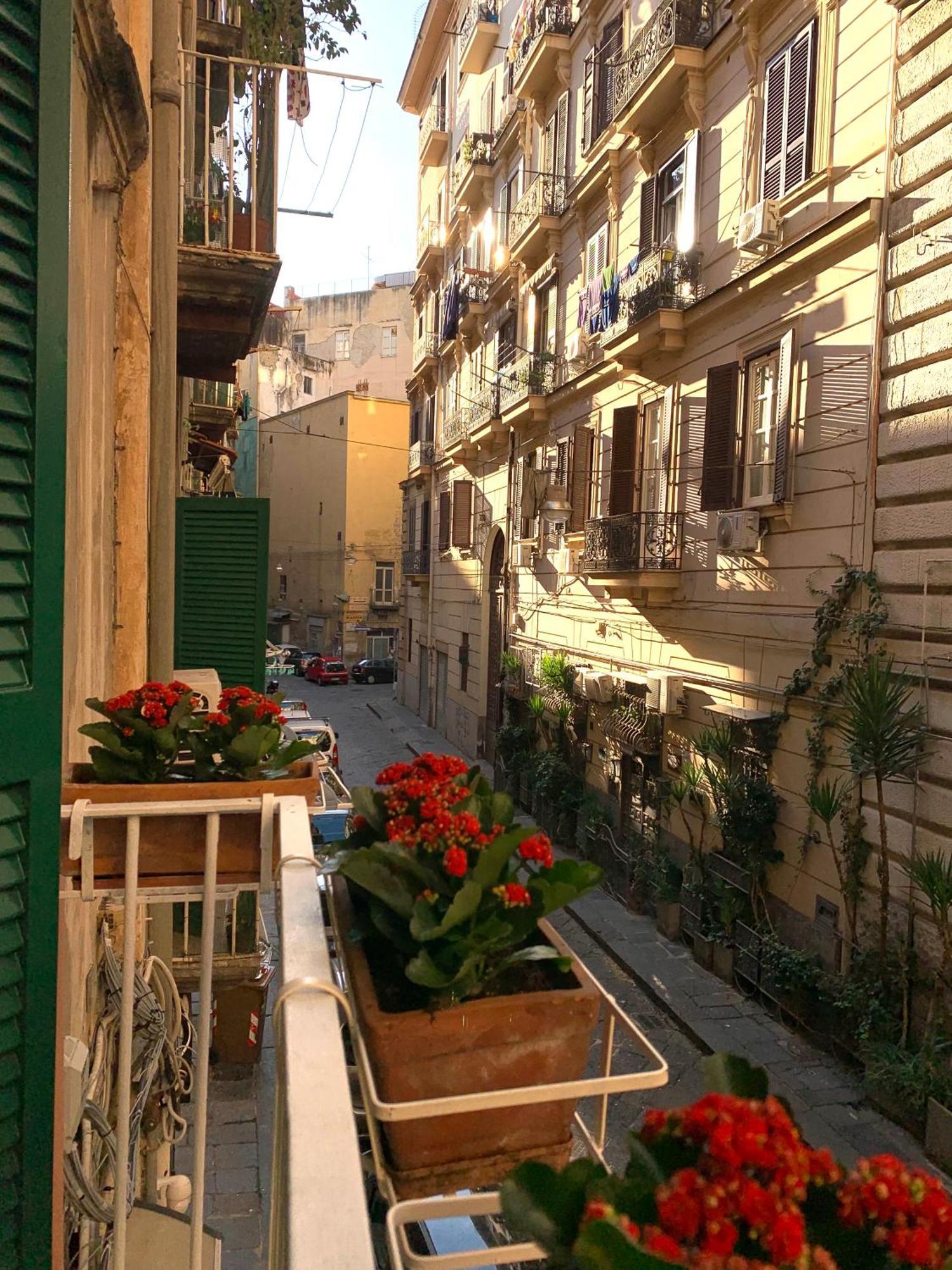 Casa Giulia, Nuovo Appartamento In Centro! Napoli Esterno foto